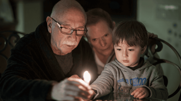 Celebrating The Holidays With A Loved One In Nursing Or Assisted Living.png